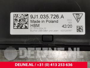 Porsche Taycan AUX / USB-Anschluss O121872 foto 2