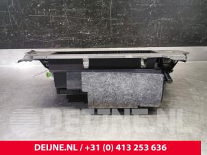 Porsche Taycan Handschuhfach O121879 foto 2
