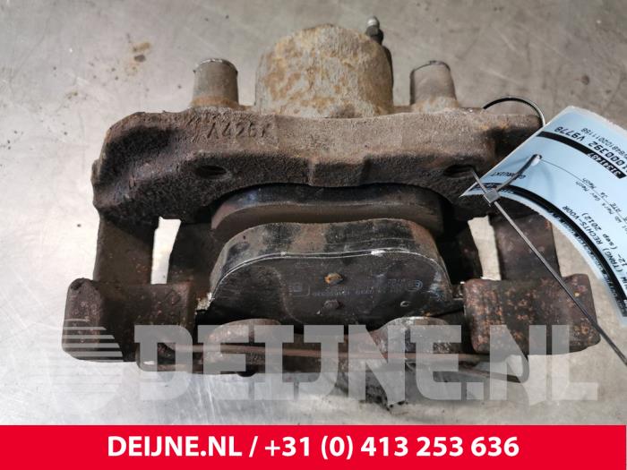 Volvo V40 Remklauw (Tang) rechts-voor O121945