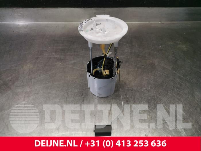 Gebruikte Tank element Pomp Volvo XC40 (XZ) 1.5 T3 Autom. 12V Prijs € 100,00 Margeregeling aangeboden door van Deijne Onderdelen Uden B.V.