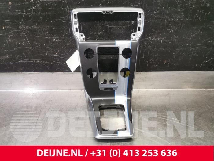 Volvo V40 Middle console O122223