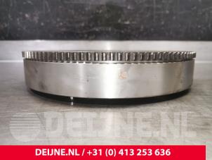 Volvo V40 Dual mass flywheel O122259 photo 3