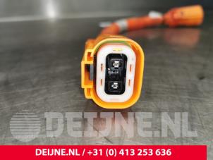 Porsche Taycan Cable high-voltage O122472 photo 2