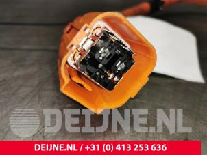 Porsche Taycan Cable high-voltage O122471 photo 3