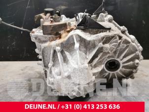 Volvo V60 Gearbox O122532 photo 3