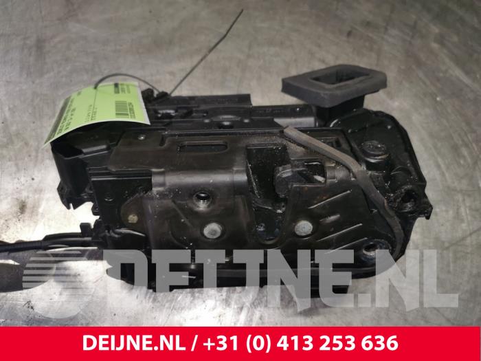 Volkswagen Golf Türschlossmechanik 4-türig rechts hinten O122544