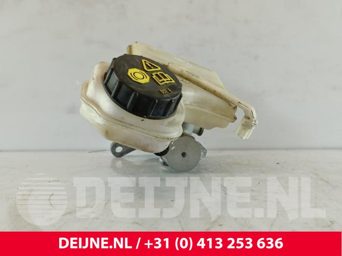 Volvo V40 Hauptbremszylinder O122571