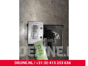 Porsche Taycan Expansieklep airco O122777 foto 2