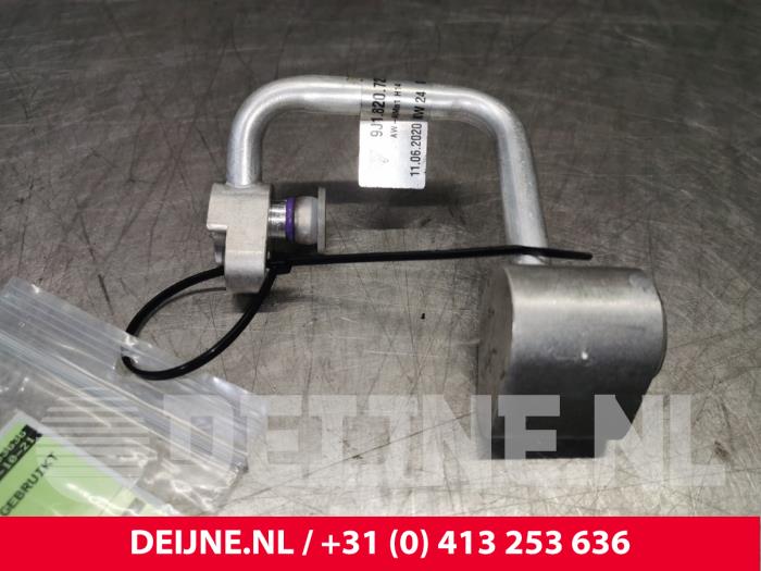 Porsche Taycan Airco Leiding O122778