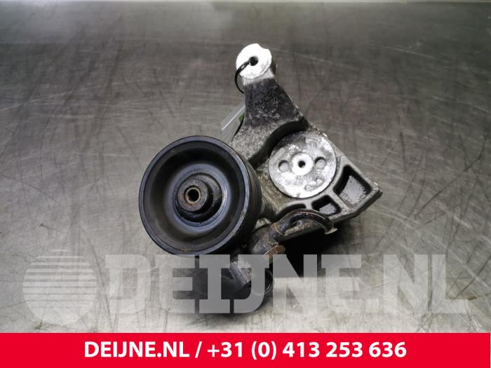 Gebruikte Servopomp Iveco New Daily VI 33.210, 35.210 Prijs € 60,50 Inclusief btw aangeboden door van Deijne Onderdelen Uden B.V.