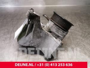 Iveco New Daily Lenkkraftverstärker Pumpe O122817 foto 2