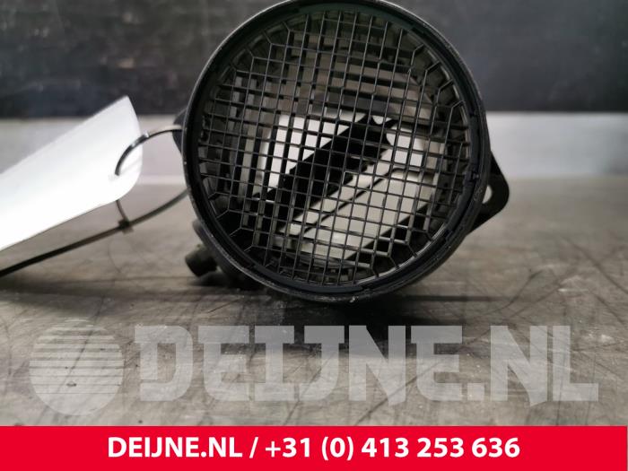Volkswagen Caddy Luchtmassameter O123081