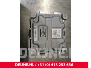 Porsche Taycan Radio versterker O123105 foto 2