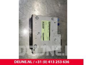 Porsche Taycan Regelunit Multi Media O123121 foto 2
