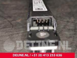Porsche Taycan Antenna Amplifier O123248 photo 3