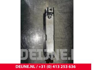 Porsche Taycan Antenna Amplifier O123248 photo 2