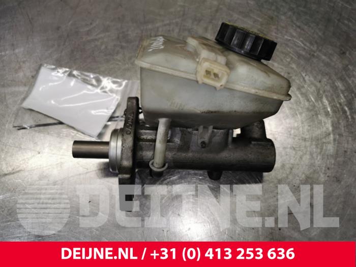 Volvo V70 Hoofdremcilinder O123462