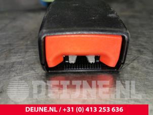 Porsche Taycan Rear seatbelt buckle, centre O123523 photo 2