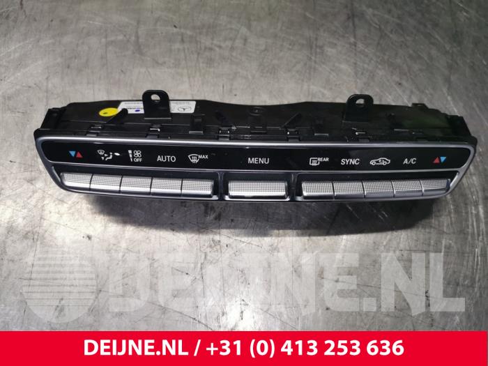 Mercedes E-Klasse Heizung Bedienpaneel O123581