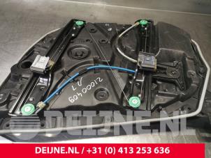 Mercedes E-Klasse Fenstermechanik 4-türig links vorne O123606 foto 2