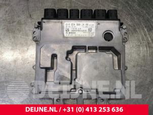 Mercedes E-Klasse Engine management computer O123589 photo 3