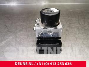 Volvo V40 ABS Pumpe O124108 foto 3