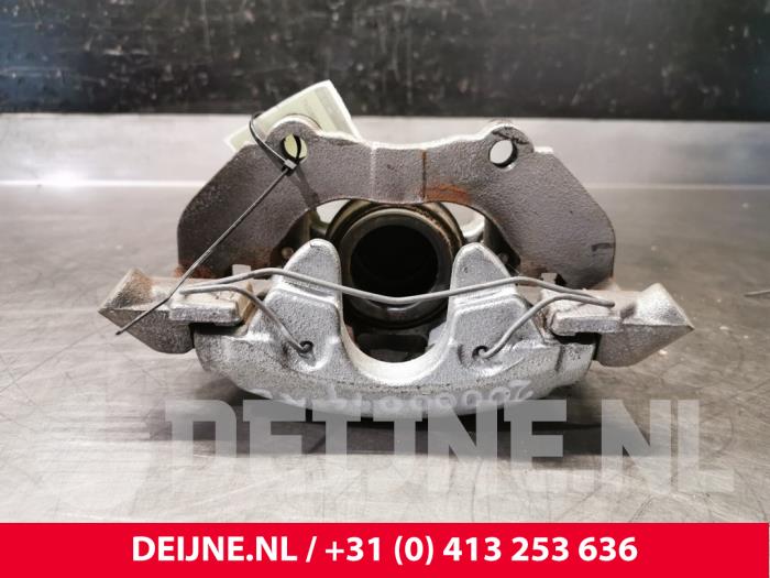 Volvo V40 Remklauw (Tang) rechts-voor O124119