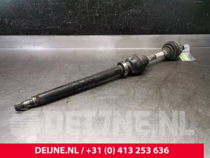 Volvo V70 Aandrijfas rechts-voor O124260 foto 2