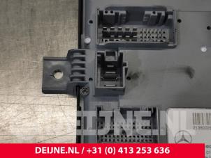 Mercedes E-Klasse Body control computer O124267 photo 3