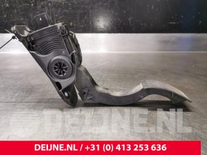 Volvo V40 Accelerator pedal O124292 photo 2