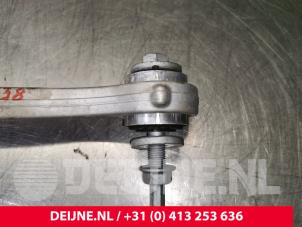 Porsche Taycan Draagarm boven rechts-achter O124319 foto 3