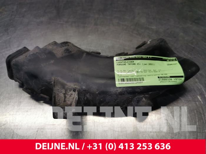 Porsche Taycan Luft Leitung O124337