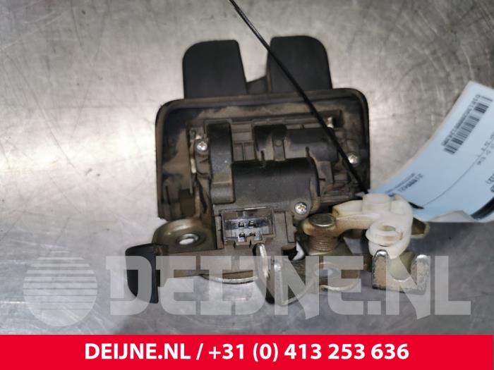 Audi A6 Slotmechaniek Achterklep O124395