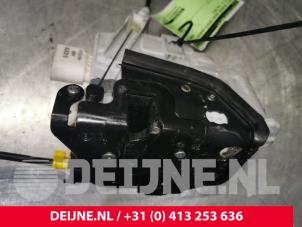 Audi A6 Rear door mechanism 4-door, right O124364 photo 3
