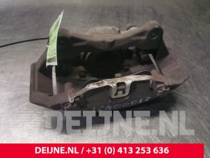 Audi A6 Remklauw (Tang) links-voor O124383 foto 2