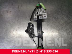 Audi A6 Ruitmechaniek 4Deurs rechts-achter O124389 foto 2