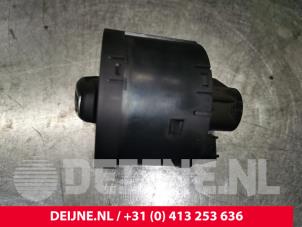 Volkswagen Golf Licht Schakelaar O124493 foto 2