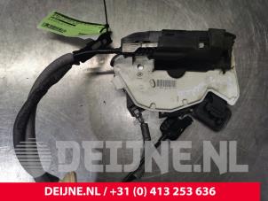 Volkswagen Golf Deurslot Mechaniek 4Deurs rechts-voor O124455 foto 2