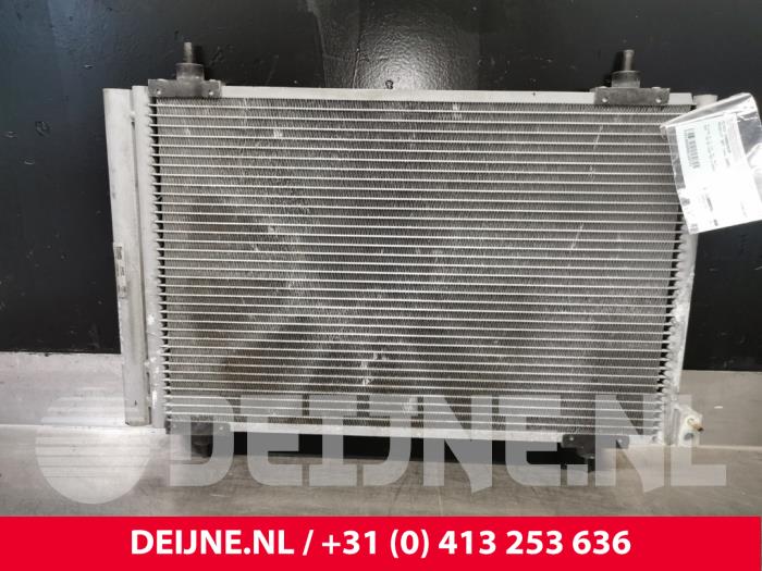 Gebruikte Airco Condensor Peugeot 307 (3A/C/D) 1.6 HDi 16V Prijs € 40,00 Margeregeling aangeboden door van Deijne Onderdelen Uden B.V.