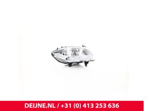 Nieuwe Rechter Koplamp Mercedes Sprinter Prijs € 169,40 Inclusief btw aangeboden door van Deijne Onderdelen Uden B.V.