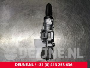 Ford Transit Connect Kontaktslot+Sleutel O125032 foto 2