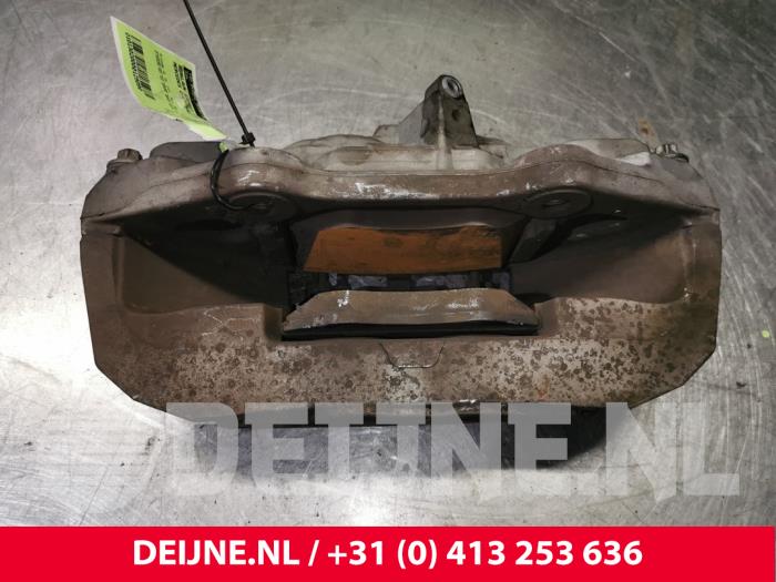Mercedes C-Klasse Front brake calliper, left O125090