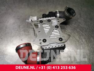 Volkswagen Transporter Intercooler O125381 photo 4