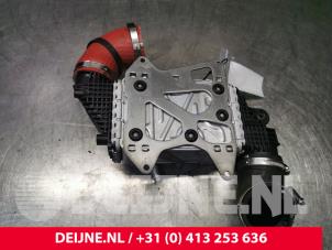 Volkswagen Transporter Intercooler O125381 photo 3