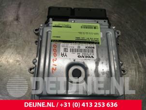 Volvo V70 Engine management computer O125412 photo 3