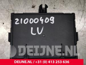 Gebruikte Centrale Deurvergrendelings Module Mercedes E (W213) E-220d 2.0 Turbo 16V Prijs € 175,00 Margeregeling aangeboden door van Deijne Onderdelen Uden B.V.