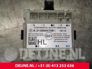 Mercedes E-Klasse Central door locking module O125415 photo 2