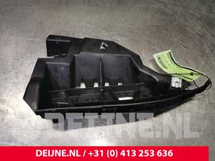 Porsche Taycan Bumpersteun links-achter O125457 foto 3