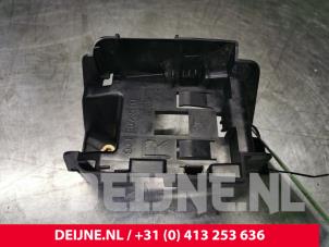 Porsche Taycan Steun (diversen) O125459 foto 3