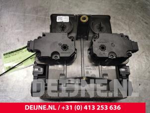 Porsche Taycan Luftgitter Armaturenbrett O125460 foto 3